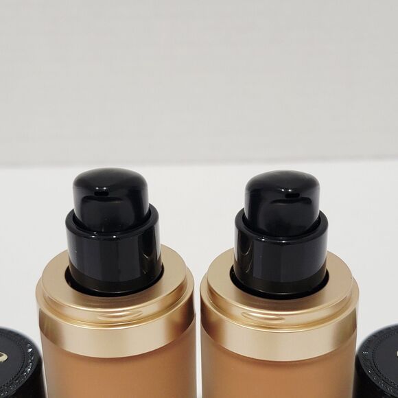 Too Faced Born This Way Undetectable Medium to Full Foundation 1.0 Fl Oz MOCHA - Picture 4 of 10